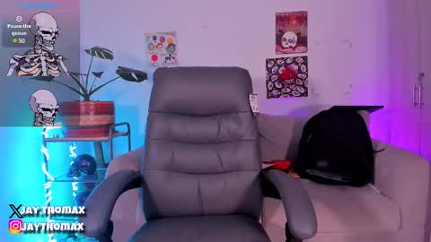 Snapshot of jaythomax chatting on February 23, 8:55 pm jaythomax online show from February 23, 8:55 pm