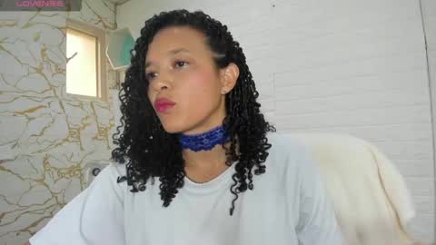 Jazlin  online show from April 16, 1:23 pm