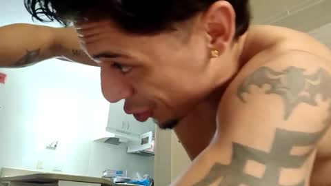 Snapshot of jazmin337 chatting on February 23, 6:07 am jazmin337 online show from February 23, 6:07 am