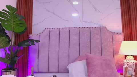 Jazmin online show from March 12, 6:36 pm