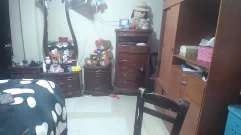 jazmim online show from February 17, 11:50 am