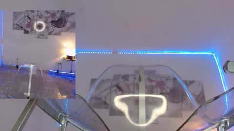 jazmin online show from February 14, 1:02 am