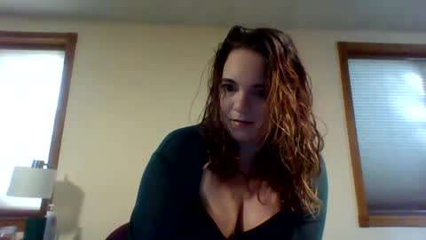 Snapshot of jazzyrae97 chatting on October 3, 3:42 pm Jazzyrae online show from October 3, 3:42 pm