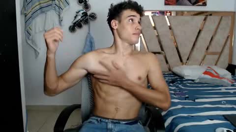 Lin online show from February 6, 12:48 am