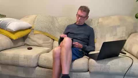 Snapshot of jcar57 chatting on October 26, 5:41 pm Jon online show from October 26, 5:41 pm