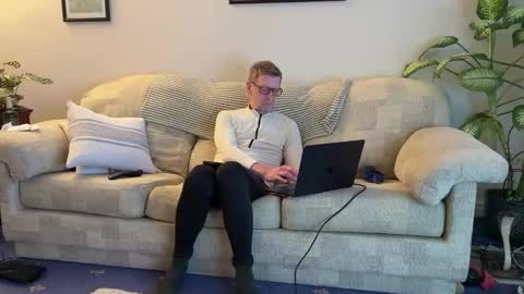 Snapshot of jcar57 chatting on February 3, 2:33 pm Jon online show from February 3, 2:33 pm