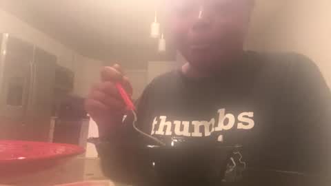 Snapshot of jccaramelbarbie12 chatting on August 3, 1:37 am JCCaramelbarbie online show from August 3, 1:37 am