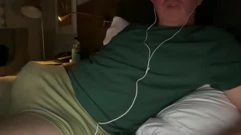 Snapshot of jcor13 chatting on April 21, 1:42 am Jim online show from April 21, 1:42 am