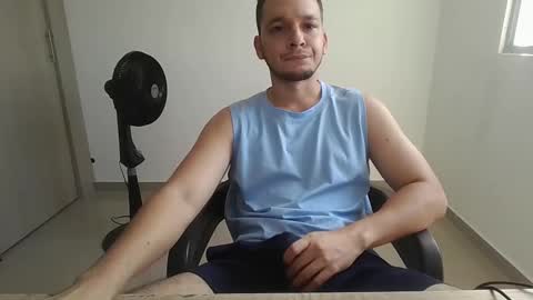 Snapshot of jdlh05 chatting on September 22, 2:08 pm jdlh05 online show from September 22, 2:08 pm