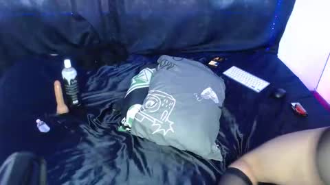 Snapshot of jduff_duff chatting on January 15, 6:55 pm SEXY ASSXXX69 online show from January 15, 6:55 pm