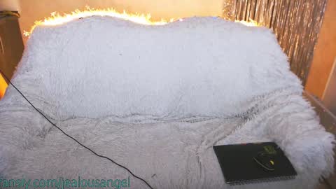 Snapshot of jealousangel chatting on February 3, 3:31 am Angel online show from February 3, 3:31 am