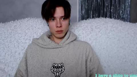 Snapshot of jealousangel chatting on March 2, 12:57 am Angel online show from March 2, 12:57 am