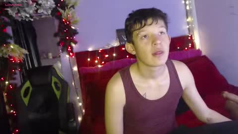 Snapshot of jean_arurelo20cm chatting on September 10, 4:51 pm Jeam online show from September 10, 4:51 pm