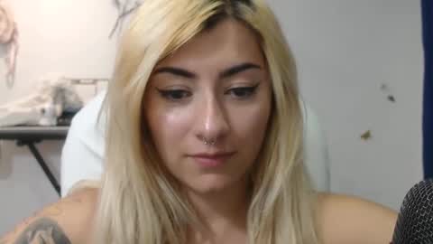 Snapshot of jean_monroe chatting on September 22, 11:07 pm Jean online show from September 22, 11:07 pm