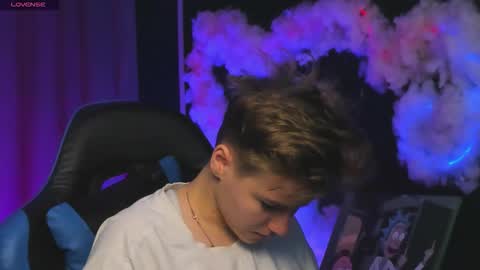 jean_wilsons online show from November 25, 11:21 am