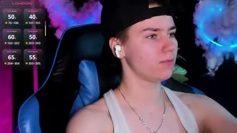 jean_wilsons online show from March 26, 1:28 pm