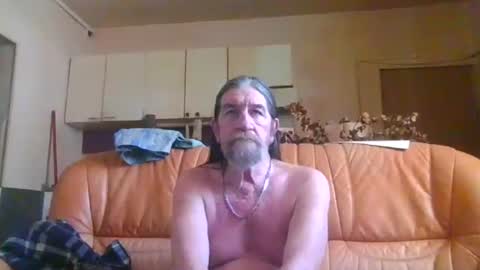 Snapshot of jeanclaude1959 chatting on July 18, 10:08 am jeanclaude1959 online show from July 18, 10:08 am