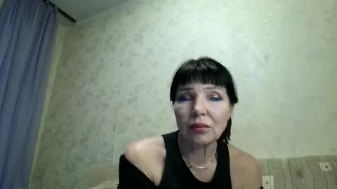 Snapshot of jeanedavis chatting on April 19, 6:43 pm JeaneDavis online show from April 19, 6:43 pm