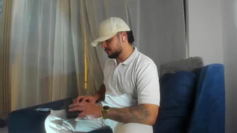 Snapshot of jeann_alex chatting on June 20, 1:09 am Jean alex online show from June 20, 1:09 am