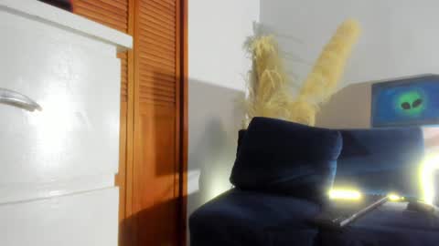 Snapshot of jeann_alex chatting on June 27, 12:15 am Jean alex online show from June 27, 12:15 am