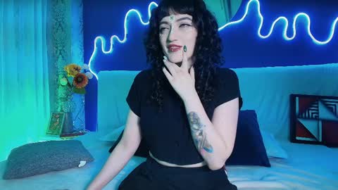 Jean online show from April 18, 7:51 pm