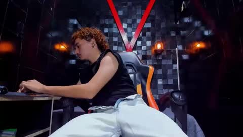 Snapshot of jeantompson chatting on February 23, 8:17 pm Juan Tompson online show from February 23, 8:17 pm