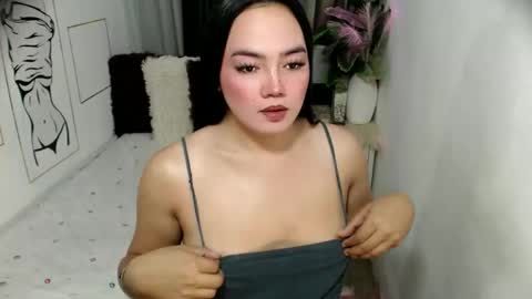 Jeanwants2play online show from April 17, 11:52 pm