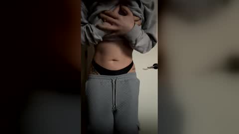 jearam online show from March 15, 5:08 pm