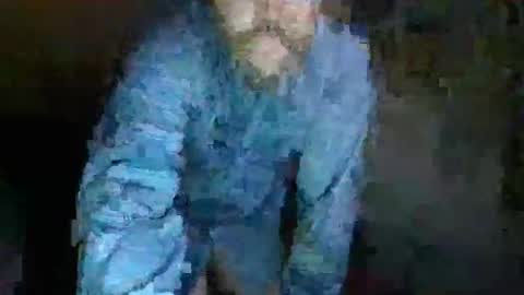 jearnold44 online show from March 4, 4:38 am