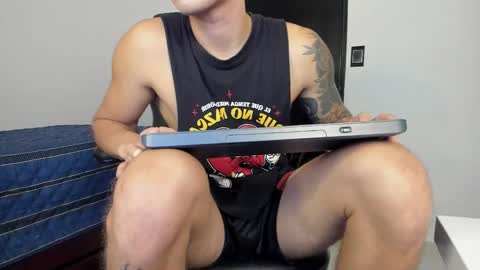 Jeanpii01 online show from December 13, 7:53 pm