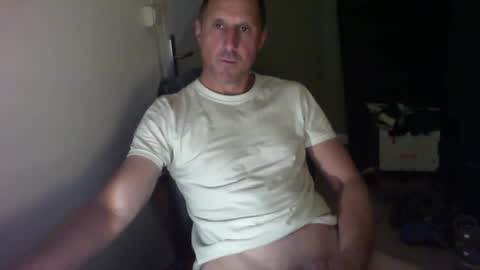 Snapshot of jef74700 chatting on April 22, 11:12 am Jrme online show from April 22, 11:12 am