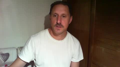 Snapshot of jef74700 chatting on May 27, 4:31 am Jrme online show from May 27, 4:31 am