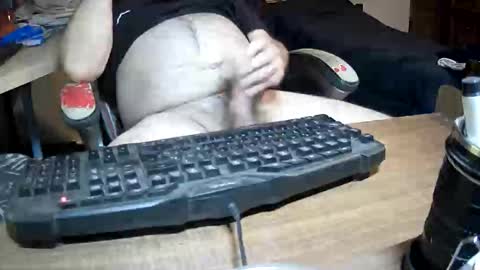 jeff_401962 online show from May 14, 11:00 pm