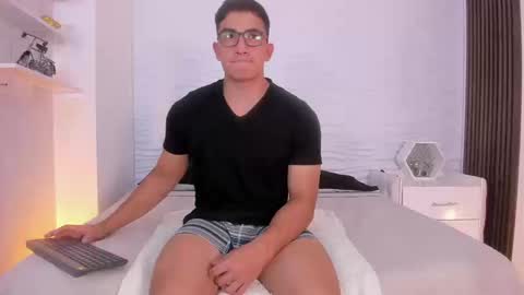 Snapshot of jeffdaltton chatting on September 10, 7:47 pm Jeff online show from September 10, 7:47 pm