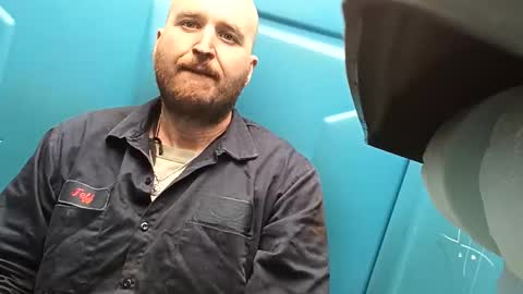 Snapshot of jefferyholland191 chatting on February 17, 5:08 pm Hardwhite online show from February 17, 5:08 pm