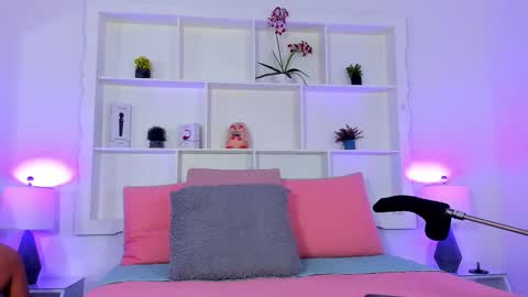 Jehn online show from November 6, 3:02 pm