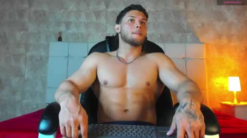 Snapshot of jeicob_gagnon chatting on June 13, 3:43 pm jeicob gagnon online show from June 13, 3:43 pm