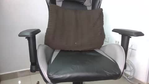 jeison_adam97 online show from November 10, 5:12 pm