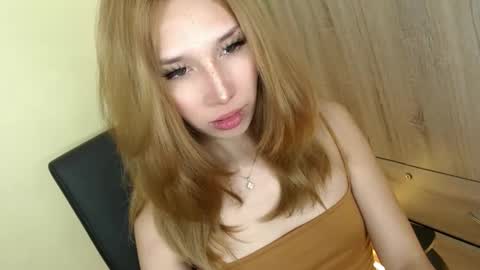 Snapshot of jejebels chatting on January 7, 7:05 pm JEM3 online show from January 7, 7:05 pm