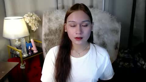 Snapshot of jelian365 chatting on February 3, 7:57 am Jelian online show from February 3, 7:57 am