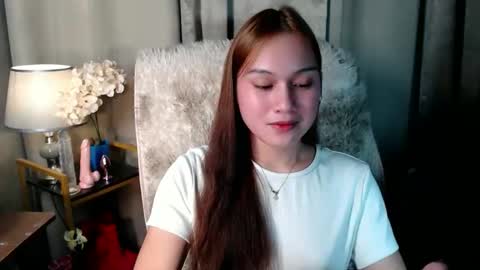 Snapshot of jelian365 chatting on February 8, 9:29 pm Jelian online show from February 8, 9:29 pm