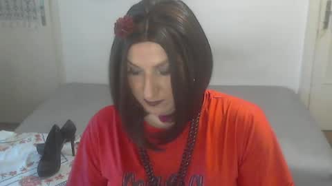 Snapshot of jellena87 chatting on June 21, 5:15 pm Jellena online show from June 21, 5:15 pm
