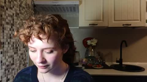 Snapshot of jelly_cherry chatting on April 2, 8:28 pm Emily online show from April 2, 8:28 pm