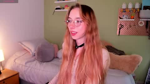 Snapshot of jelly_w5 chatting on April 30, 1:56 am Jelly online show from April 30, 1:56 am