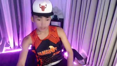 Snapshot of jemart_urnaughtboy chatting on April 29, 3:38 pm jemart_urnaughtboy online show from April 29, 3:38 pm