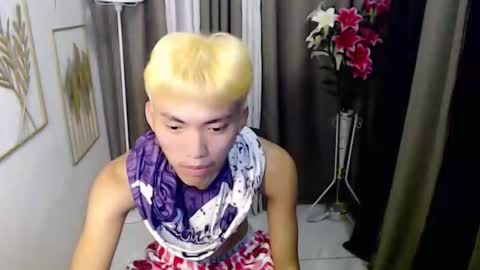 Snapshot of jemart_urnaughtboy chatting on June 5, 3:02 am jemart_urnaughtboy online show from June 5, 3:02 am