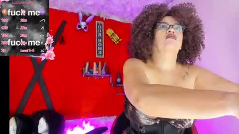 Snapshot of jena_rosse chatting on July 6, 11:18 am jena_rosse online show from July 6, 11:18 am