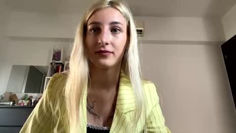 Snapshot of jenetrigg chatting on July 13, 3:26 pm Joani online show from July 13, 3:26 pm