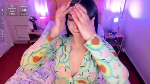 Snapshot of jenifer_james chatting on April 25, 4:04 pm Jenifer online show from April 25, 4:04 pm