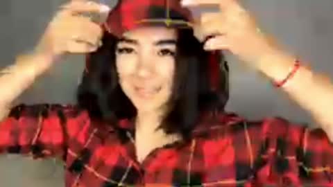 Snapshot of jenifersimon chatting on September 19, 7:21 am Jenifer online show from September 19, 7:21 am